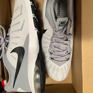 Nike training air max